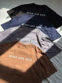 تیشرت یونیسکس باکسی never look back جنس نخ پنبه